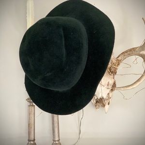 Clyde Wide Brim Pinch Hat in Black Angora